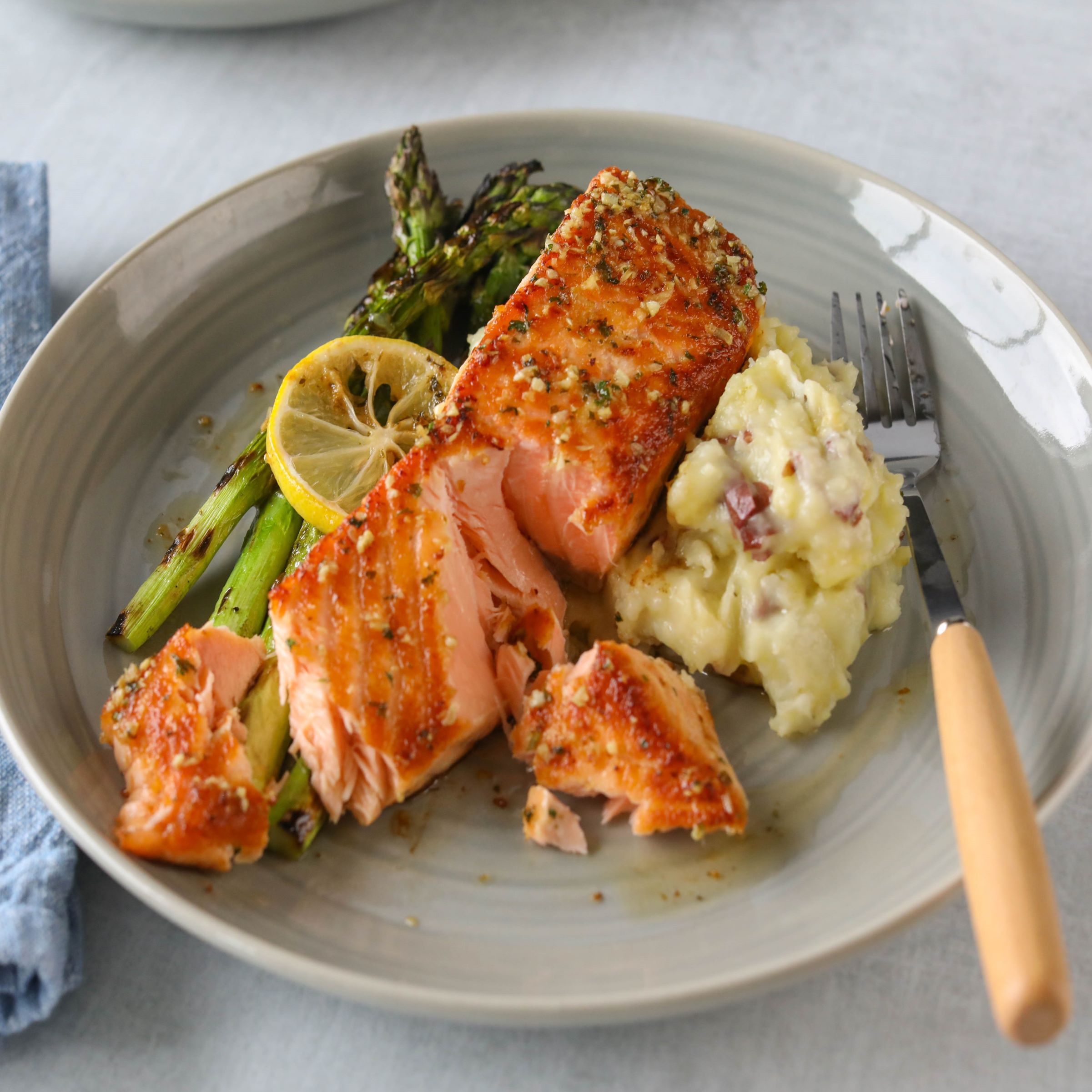 b92e52b5-34b6-490e-94d2-